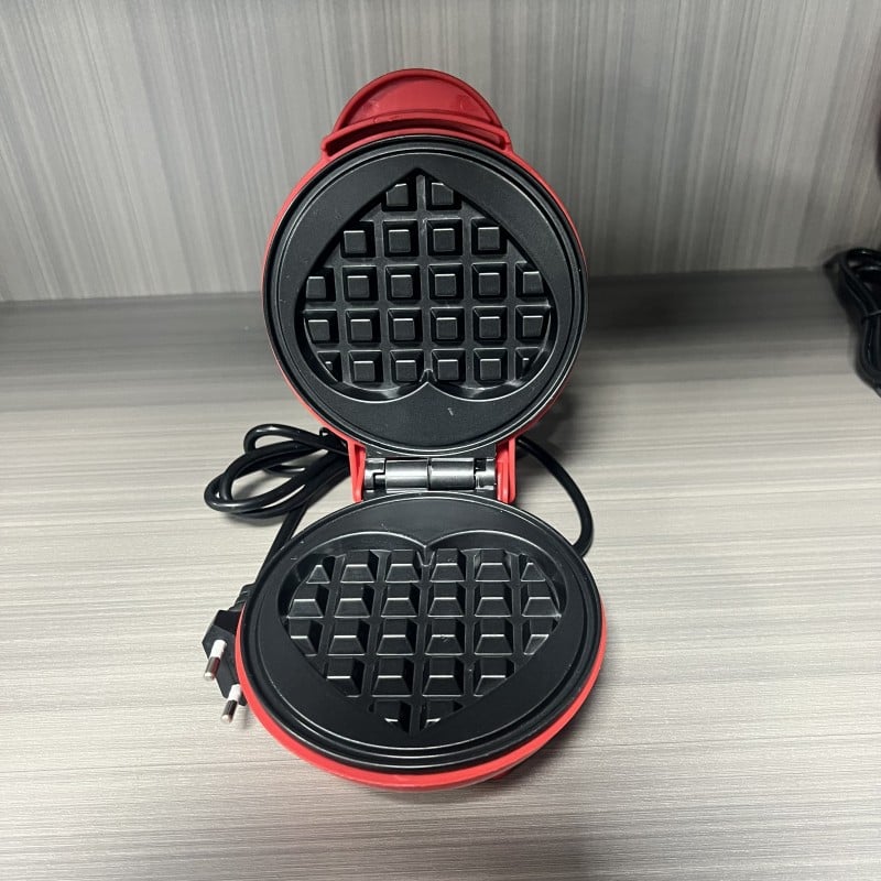 🍳 Mini Electric Baking Pan & Waffle Maker