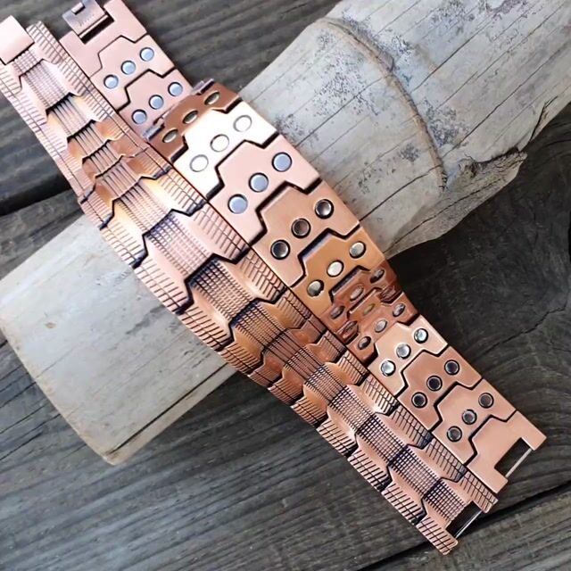 Geometric Link Bangle · Spiritual Energy Jewelry